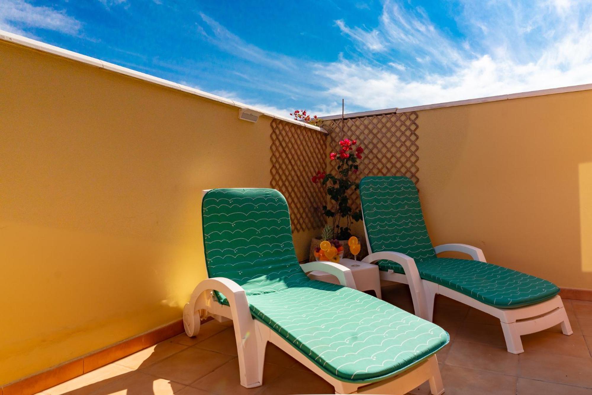 Lucky Thirteen - Apartment With Ocean View كاليتا ذي فوستي المظهر الخارجي الصورة